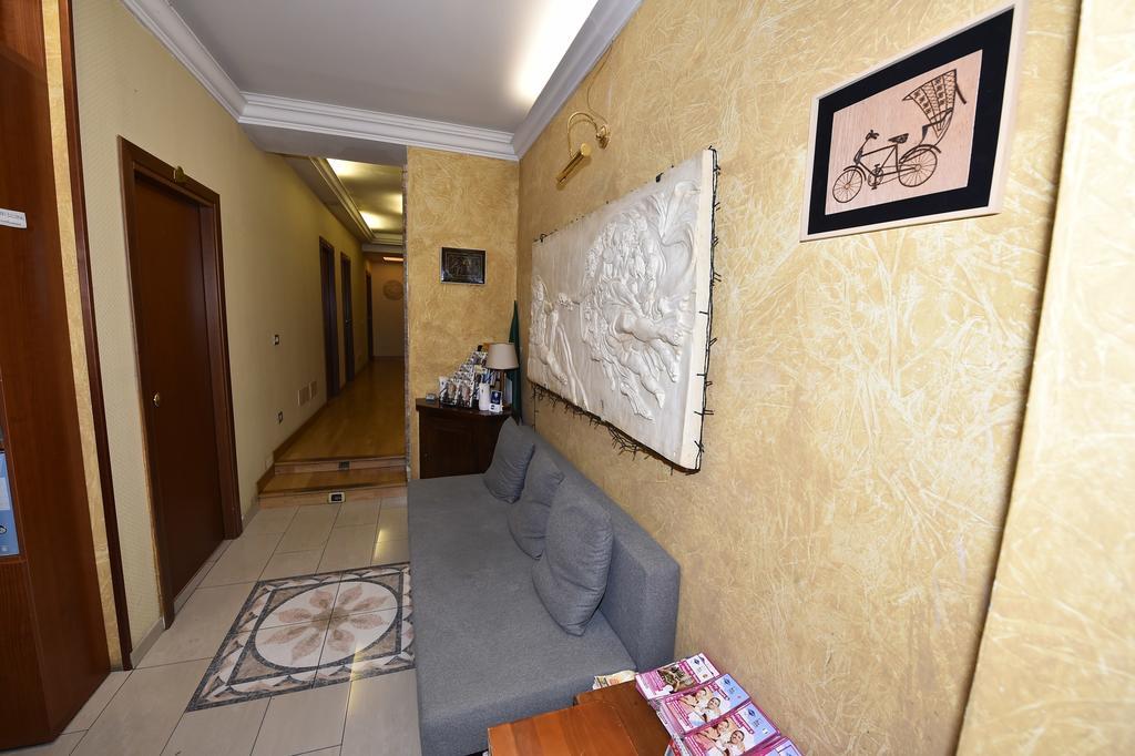 Hotel Augustus Ρώμη Εξωτερικό φωτογραφία